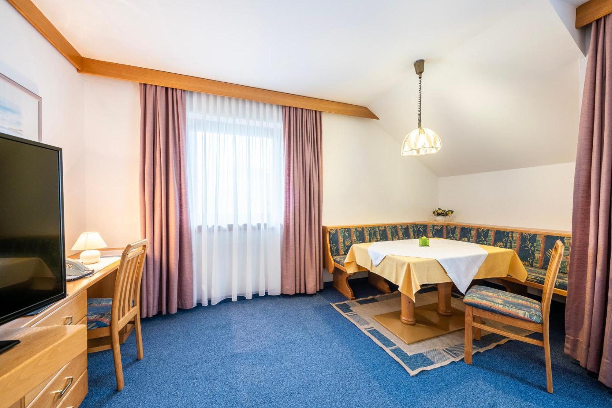 Frühstückspension-Appartementhaus Wasserer Bad Kleinkirchheim Exterior foto